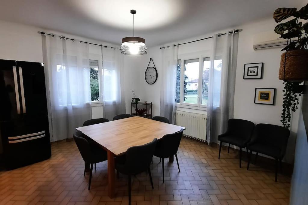 La Maison De Lili Colayrac-Saint-Cirq Exteriör bild